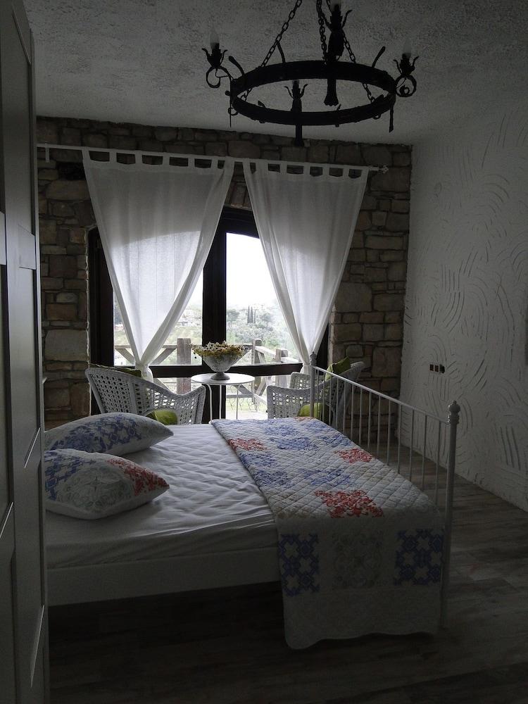 The Stone Castle Boutique Hotel Ağaçlı Eksteriør bilde